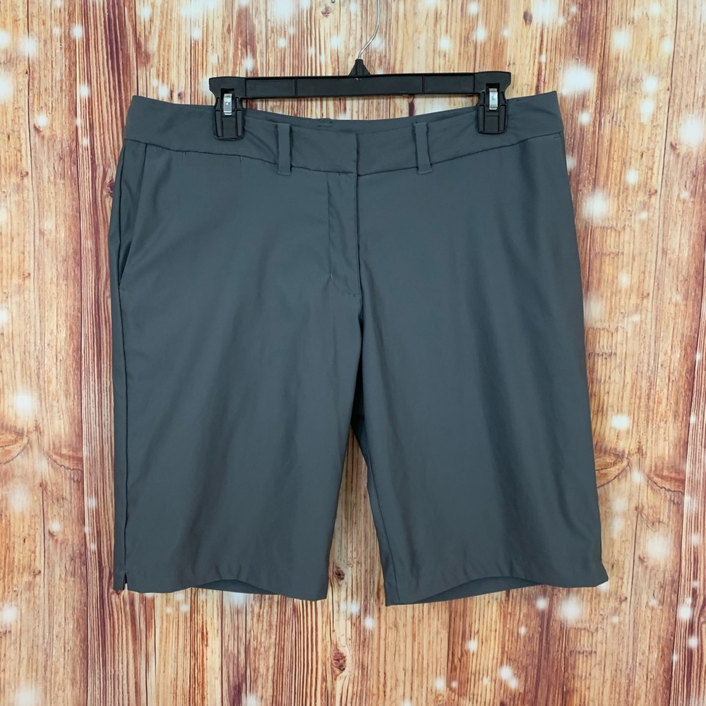 Nike Dri-Fit Golf Bermuda Shorts Grey Size 10